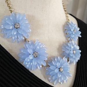 New J. CREW Flower Statement Necklace Periwinkle Blue Lucite Clear Rhinestone